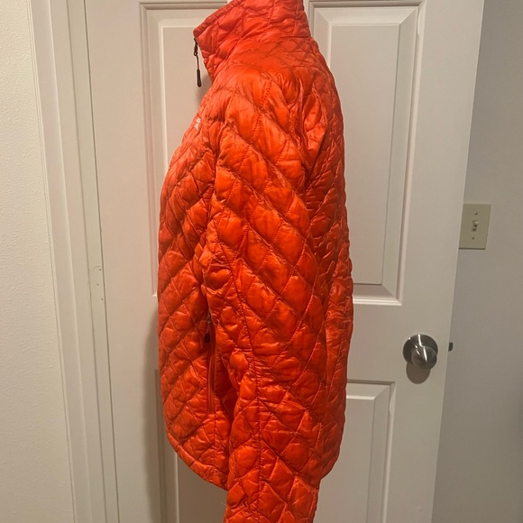 The North Face Jacket - Picture 2 of 3